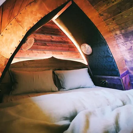 Du Vrai Monde Holiday home *